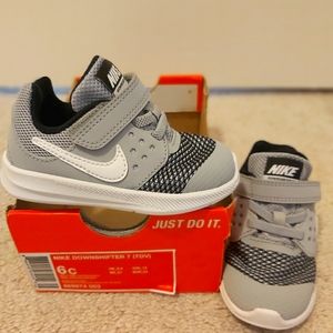 Nike Downshifter 7 Shoes (New-In-Box)